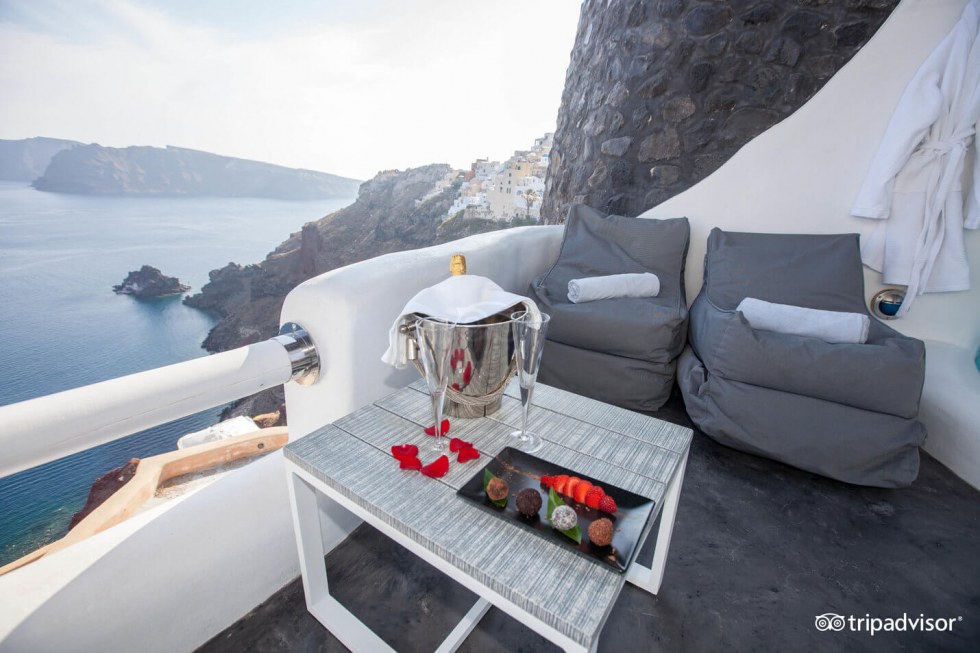 Exclusive suite in Santorini